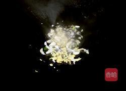 红萝卜炒牛肉的做法图解2