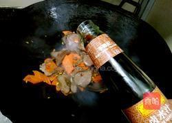 红萝卜炒牛肉的做法图解5