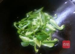 青椒炒腊肠的做法图解4