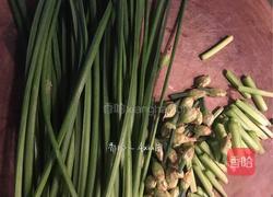 韭菜花炒河虾的做法图解2