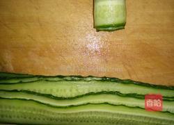 翡翠黄瓜卷的做法图解4
