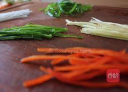 黄豆酱豉油蒸鲈鱼的做法图解2