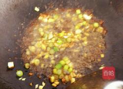 蒜苗肉末花菜的做法图解12