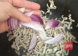 肉丝香菇捞河粉的做法图解4
