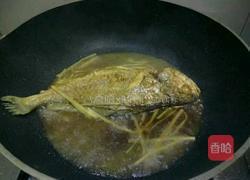 煎焖黄花鱼的做法图解6