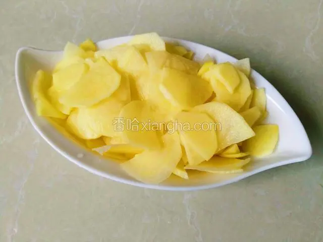 最后捞出沥水，