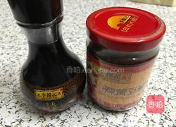 辣黄豆酱炒豆腐的做法图解1