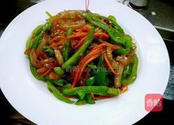 猪肉皮炒辣椒的做法图解8