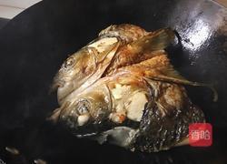 鱼头萝卜汤的做法图解4