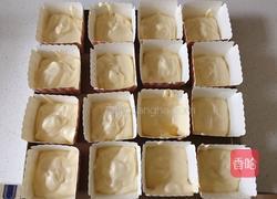 葡萄干纸杯蛋糕的做法图解13