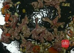 香菜炒牛肉丝的做法图解5