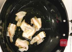 蒜苗腊肉炒土豆丝的做法图解3