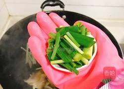 蒜苗腊肉炒土豆丝的做法图解7