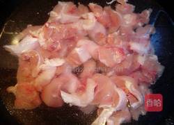 土豆炖鸡块的做法图解4