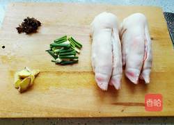 卤冰糖猪蹄的做法图解2