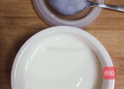 草莓慕斯蛋糕的做法图解3