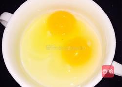 天成一味鲜酱油鸡蛋羹的做法图解2