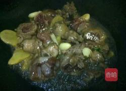 胡萝卜香菇焖鸡腿的做法图解7