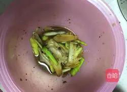 Illustration of Xi'an Fang Steamed Pork with Vermicelli 7