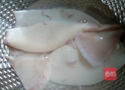 酱烧鱿鱼的做法图解1