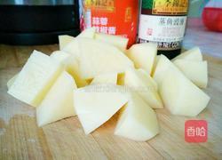 酱香土豆鹌鹑蛋的做法图解1