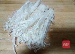 剁椒金针菇的做法图解1