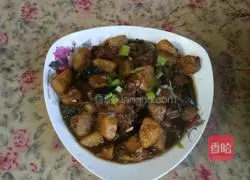 Illustration of home-style three delicacies 8