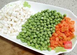 蚝油什锦蔬菜丁的做法图解1