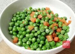 蠔油什錦蔬菜丁的做法圖解2