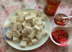 蒜蓉辣豆腐的做法图解1