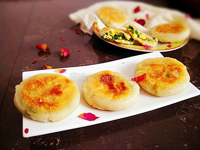 韭菜鸡蛋糯米饼