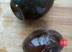 蒜茸皮蛋的做法图解3