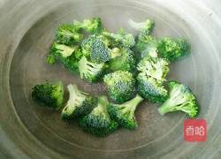 蚝油西兰花的做法图解3