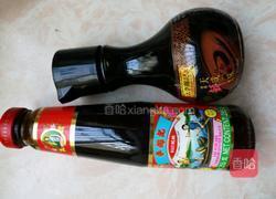 猪肉韭菜蘑菇水饺的做法图解1