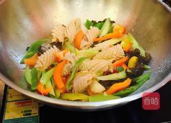 五彩鱿鱼卷的做法图解5