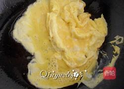  木耳炒鸡蛋的做法图解4