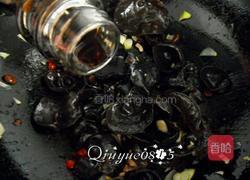  木耳炒鸡蛋的做法图解7