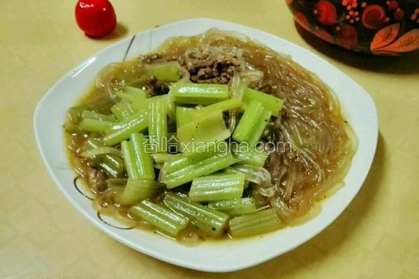 芹菜猪肉炖粉条