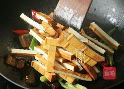 豆干炒腊肉的做法图解7