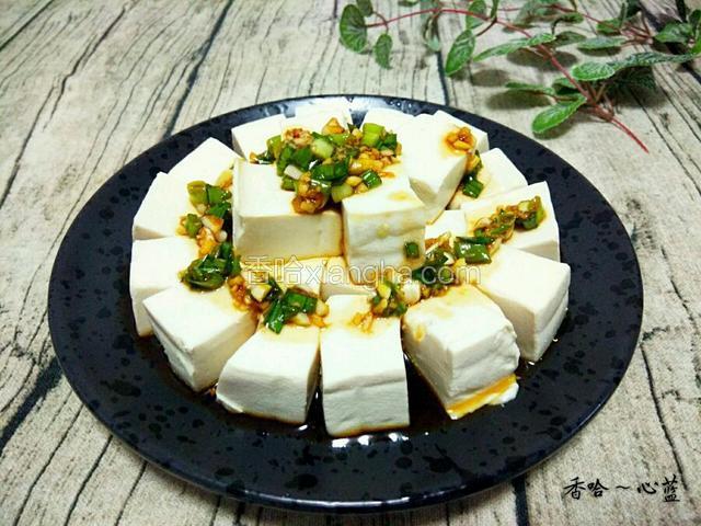 凉拌嫩豆腐