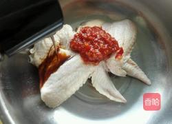 蒜蓉辣酱烤鸡翅的做法图解3