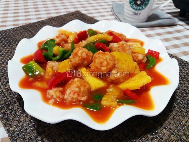 最后放入菠萝 翻炒两下 出锅