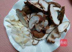 香菇炒油菜的做法图解2