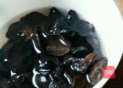 蒜蓉黑木耳的做法图解2