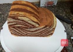 卡通车型生日蛋糕的做法图解4