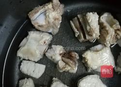 玉米胡萝卜炖排骨的做法图解4