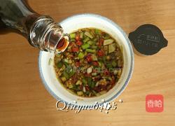  虎斑海蜇拌黄瓜的做法图解2