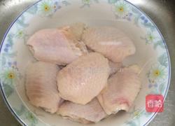 蒜蓉辣椒酱烤鸡翅的做法图解2