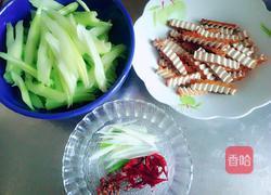 西芹炒香干的做法图解1