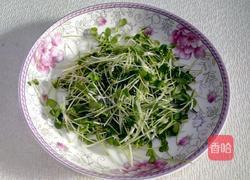 香椿苗鸡蛋饼的做法图解2